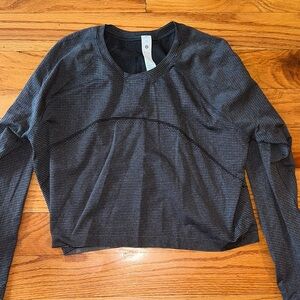 Lululemon Swiftly Tech Long Sleeve Crop Top